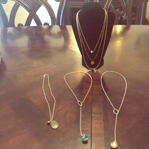 Lot of 4 necklaces.